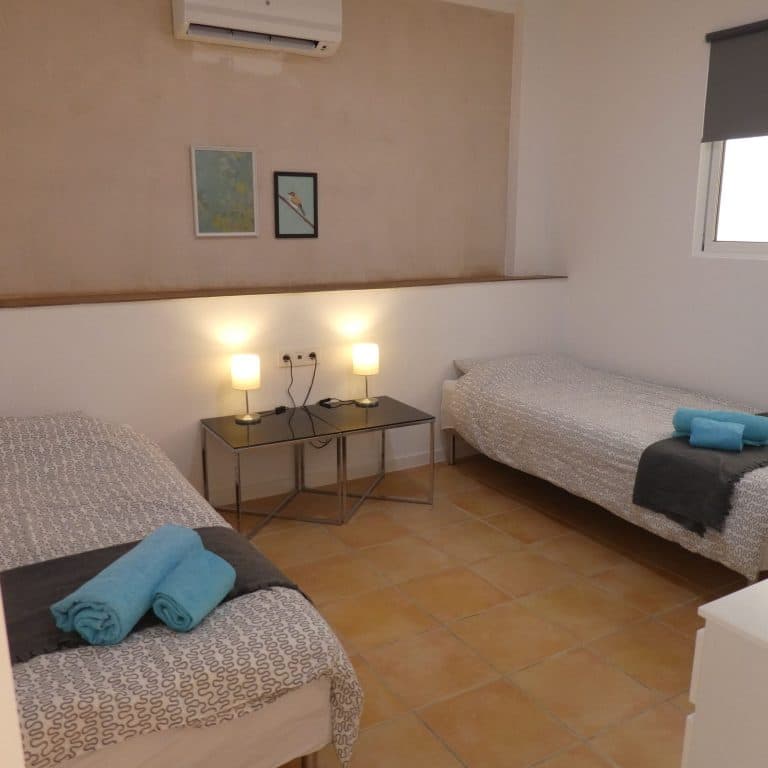 Apartment4to9_bedroom_type2
