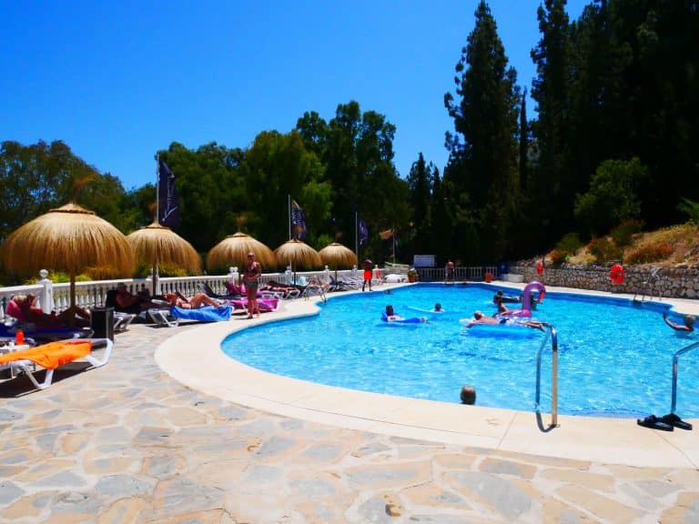 Guests by the pool