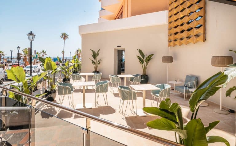 22_BarTerrace